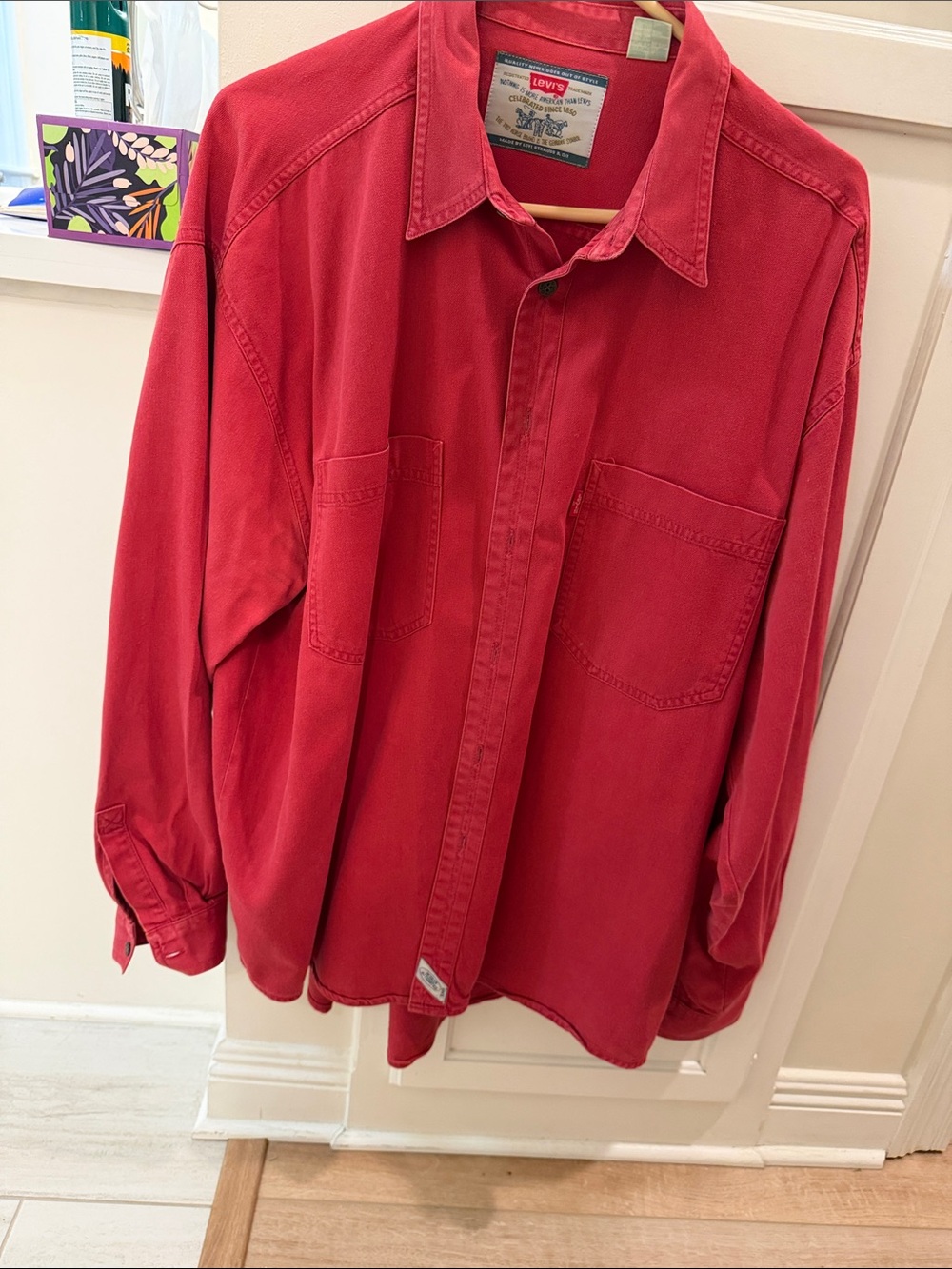 Levi's Vintage 90’s Men's Casual Button-Down Shirt — Red